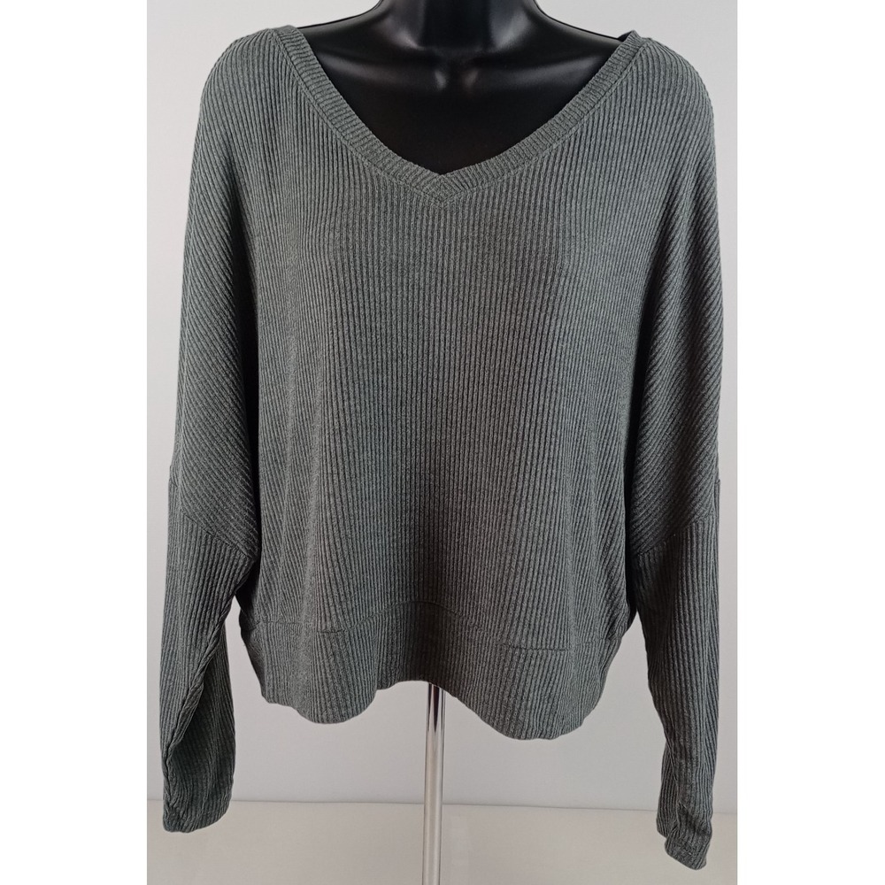 Auden Women's M Gray Knit V-Neck Long Dolman Sleeve Stretchy Comfort Shirt